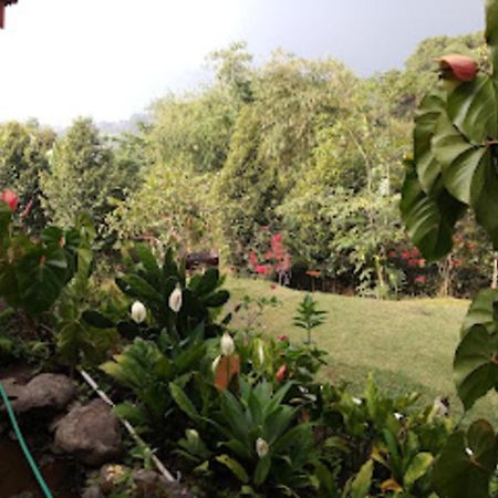 Villa Bata Merah By Spazie Paragajen Bagian luar foto