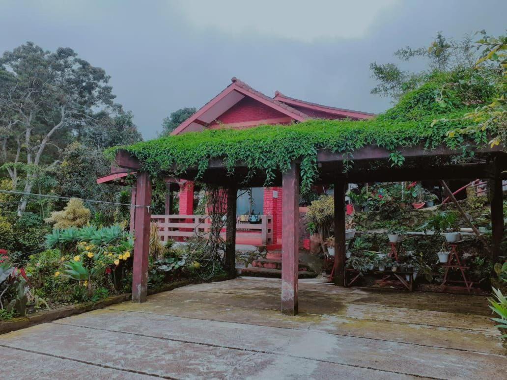 Villa Bata Merah By Spazie Paragajen Bagian luar foto